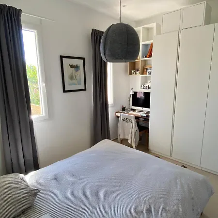 Walk To Town - Spacious W/ Pool *